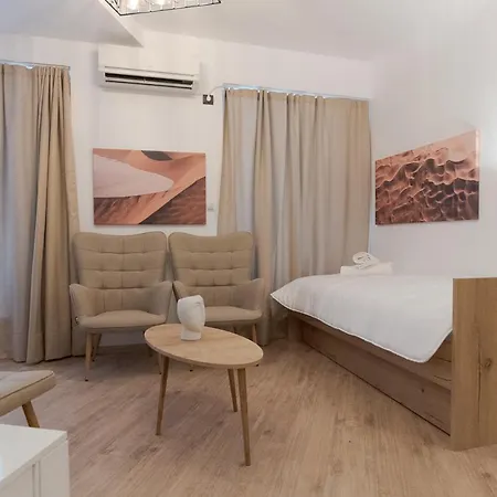 Cozy Near The Port Of * Piraeus