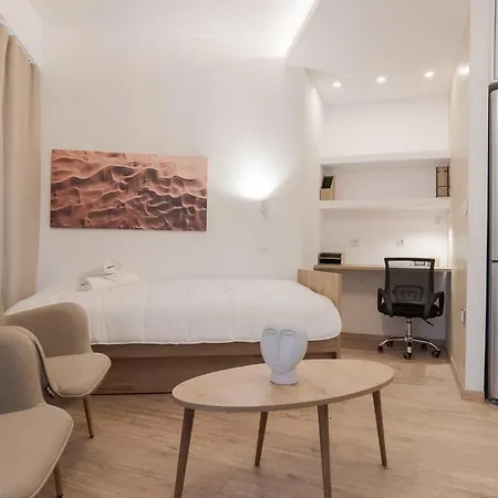 Cozy Near The Port Of *
